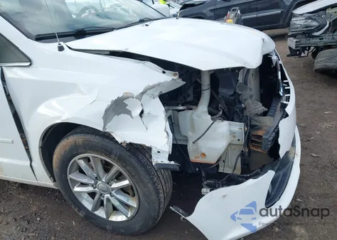 2017 Dodge Grand Caravan Sxt from USA, damaged, VIN 2C4RDGCG4HR693718